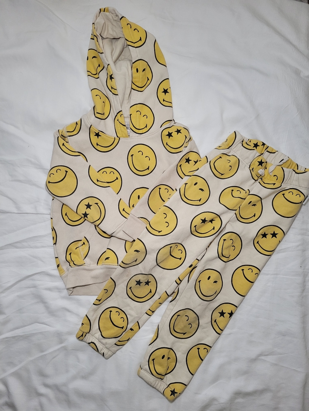 Gap x SmileyWorld 2pc Set 4T Hoodie & Joggers Cream Yellow Collab